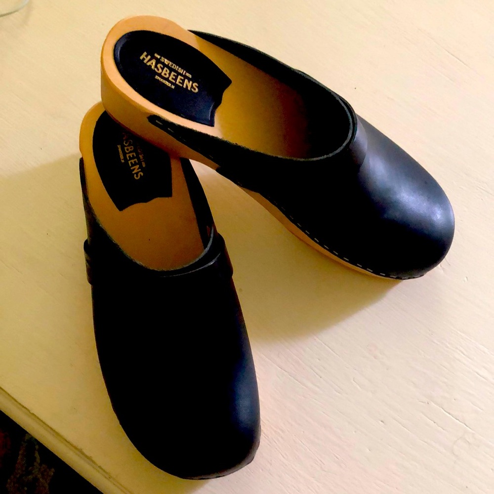 Perfect, brand new, never worn Swedish Hasbeens